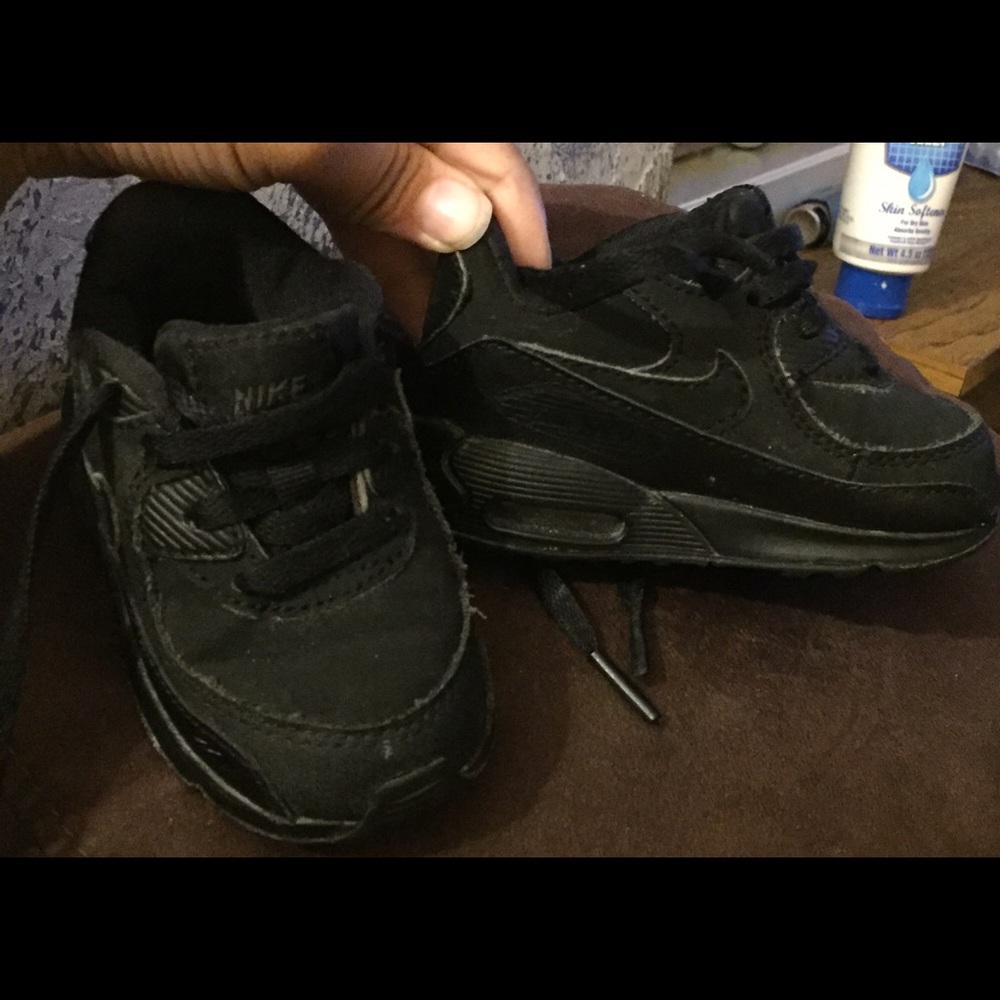Nike boys shoes
